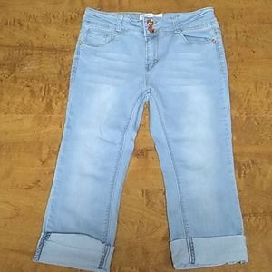 High-waisted ankel high blue jeans 👖